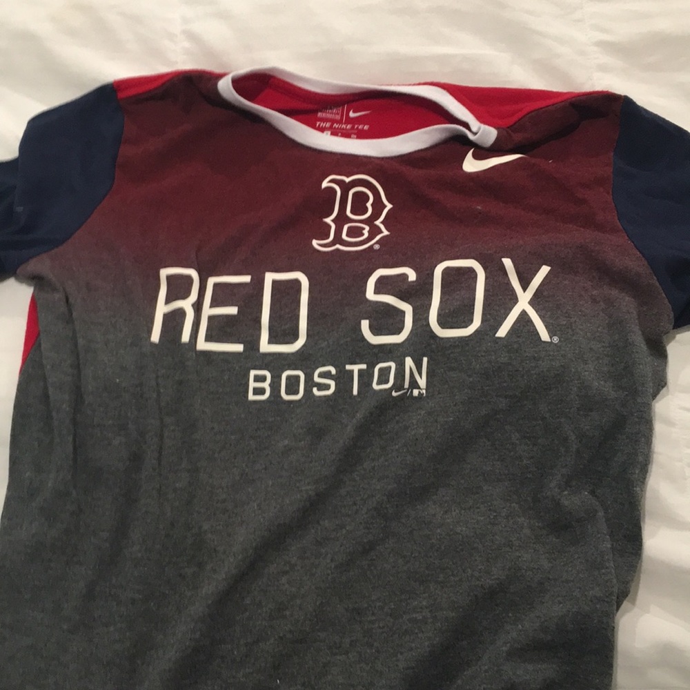NIKE RED SOX TEE